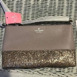Kate spade cityscape crossbody with glitter. Includes matching card holder.